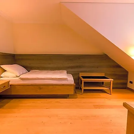 Hotel & Gaststaette Zum Erdinger Weissbraeu 3*