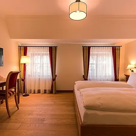Hotel & Gaststaette Zum Erdinger Weissbraeu