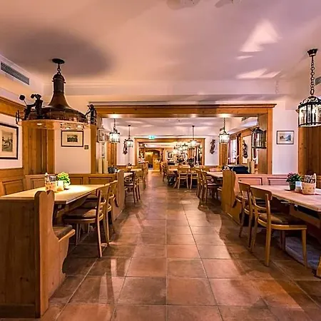 & Gaststaette Zum Erdinger Weissbraeu München