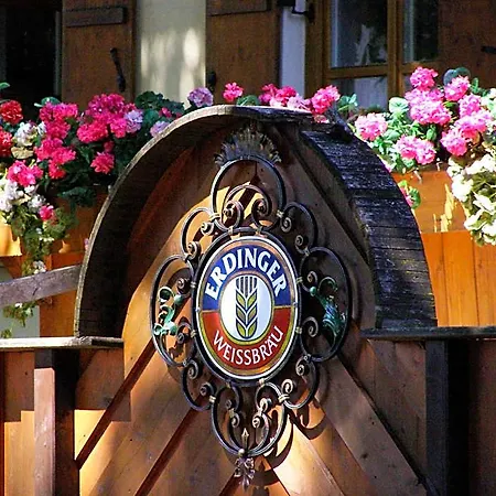 & Gaststaette Zum Erdinger Weissbraeu München