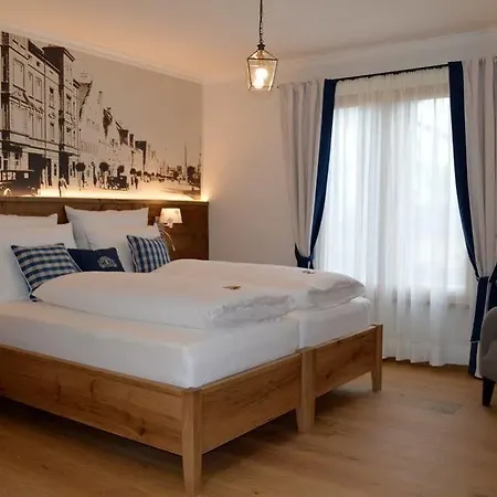 Hotel & Gaststaette Zum Erdinger Weissbraeu 3*