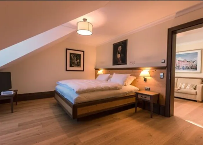 Hotel & Gaststaette Zum Erdinger Weissbraeu 3*