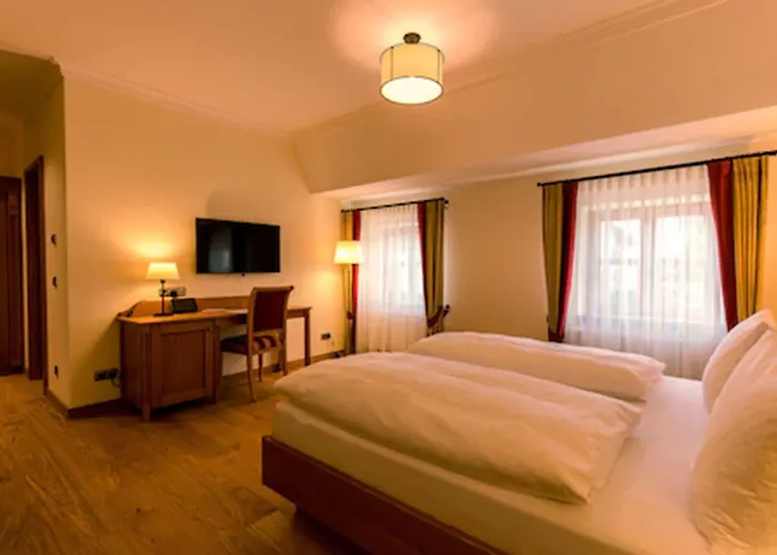 & Gaststaette Zum Erdinger Weissbraeu Hotel 3*