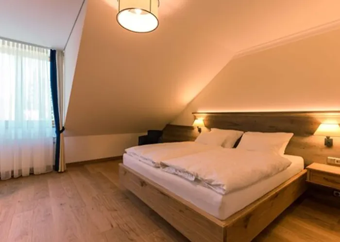 & Gaststaette Zum Erdinger Weissbraeu München