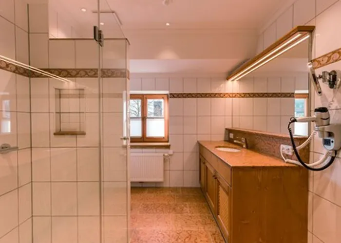 & Gaststaette Zum Erdinger Weissbraeu