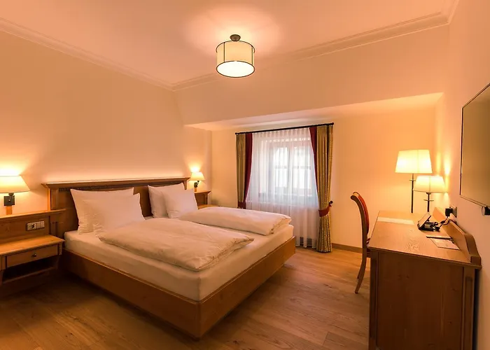 & Gaststaette Zum Erdinger Weissbraeu 3* München