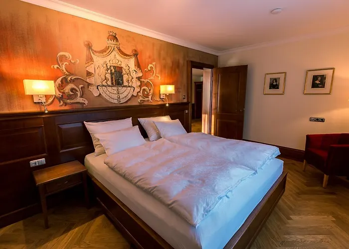 & Gaststaette Zum Erdinger Weissbraeu 3* München