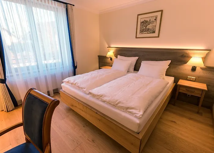 & Gaststaette Zum Erdinger Weissbraeu 3* München