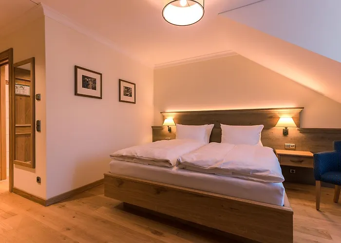 & Gaststaette Zum Erdinger Weissbraeu 3* München