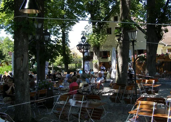 Hotel & Gaststaette Zum Erdinger Weissbraeu 3*