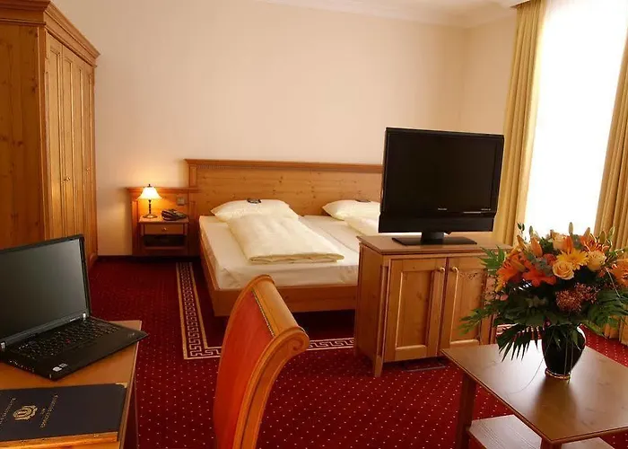 & Gaststaette Zum Erdinger Weissbraeu 3* München