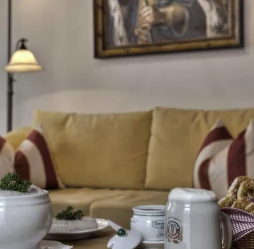 & Gaststaette Zum Erdinger Weissbraeu 3* München