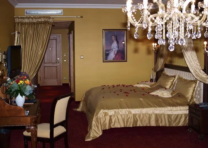 & Gaststaette Zum Erdinger Weissbraeu 3* München