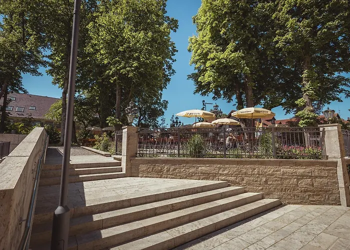 & Gaststaette Zum Erdinger Weissbraeu 3*