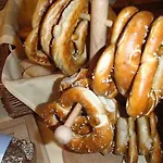 Hotell & Gaststaette Zum Erdinger Weissbraeu 3*