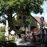 & Gaststaette Zum Erdinger Weissbraeu 3*