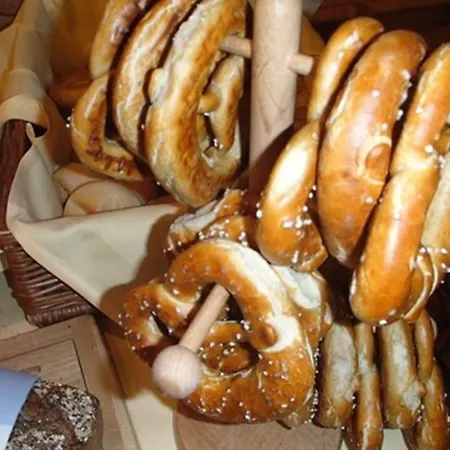 מלון & Gaststaette Zum Erdinger Weissbraeu 3*