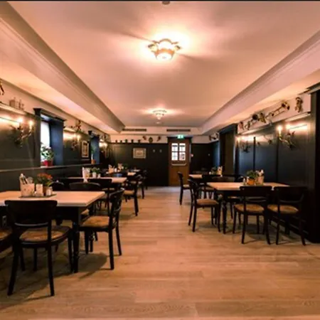 Ξενοδοχείο & Gaststaette Zum Erdinger Weissbraeu 3*