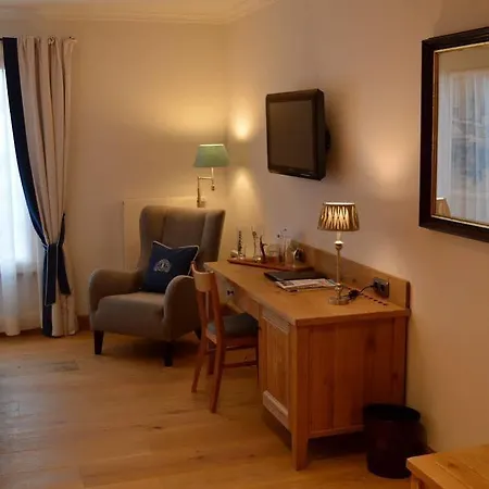 Hotel & Gaststaette Zum Erdinger Weissbraeu