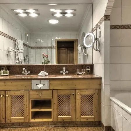 & Gaststaette Zum Erdinger Weissbraeu Hotel Munich